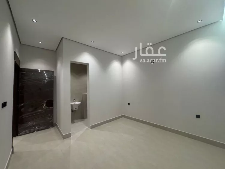 فيلا للبيع في شارع ابن أبي العلاء, حي المهدية, مدينة الرياض, منطقة الرياض 15