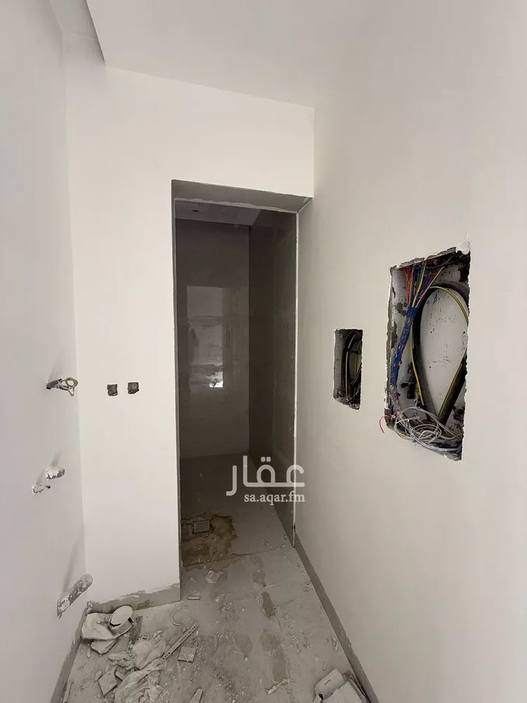 فيلا للبيع في شارع قطب الدين بن السلطان, حي المهدية, مدينة الرياض, منطقة الرياض صورة 4