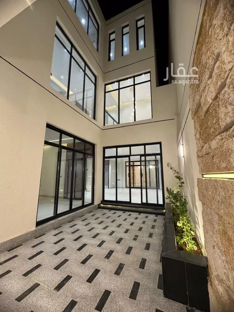 Villa for Sale in Riyadh Al Mahdiyah 7