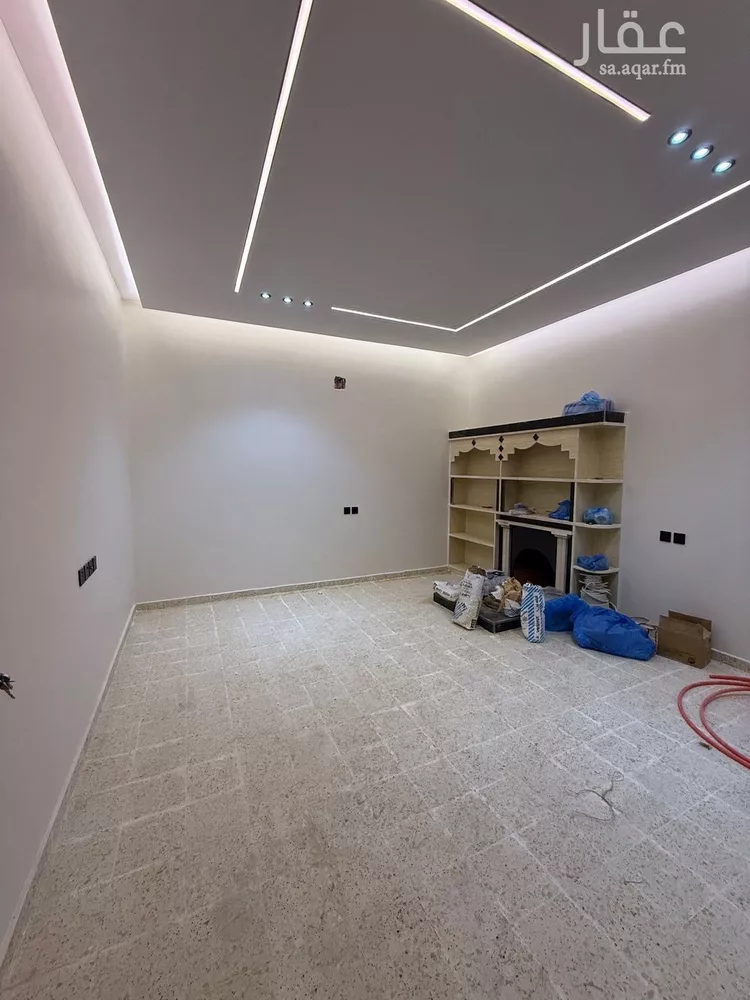 فيلا للبيع في شارع عبدالله بن صدقة, حي المهدية, مدينة الرياض, منطقة الرياض صورة 4