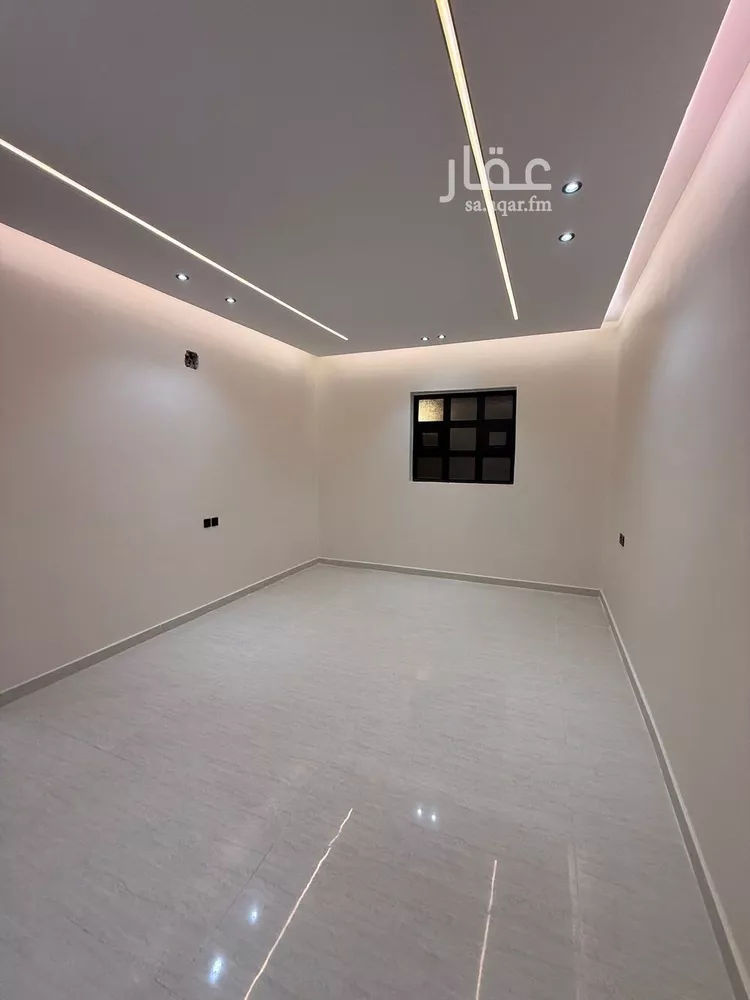 فيلا للبيع في شارع عبدالله بن صدقة, حي المهدية, مدينة الرياض, منطقة الرياض صورة 3