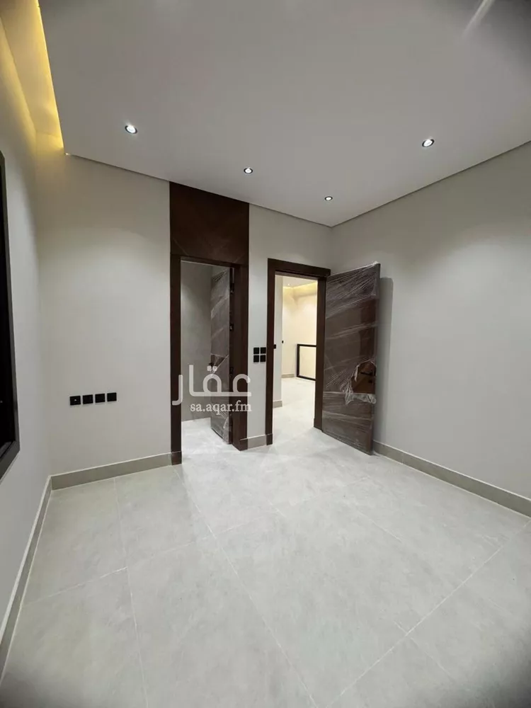 فيلا للبيع في شارع الفخر الأصبهاني, حي المهدية, مدينة الرياض, منطقة الرياض صورة 2