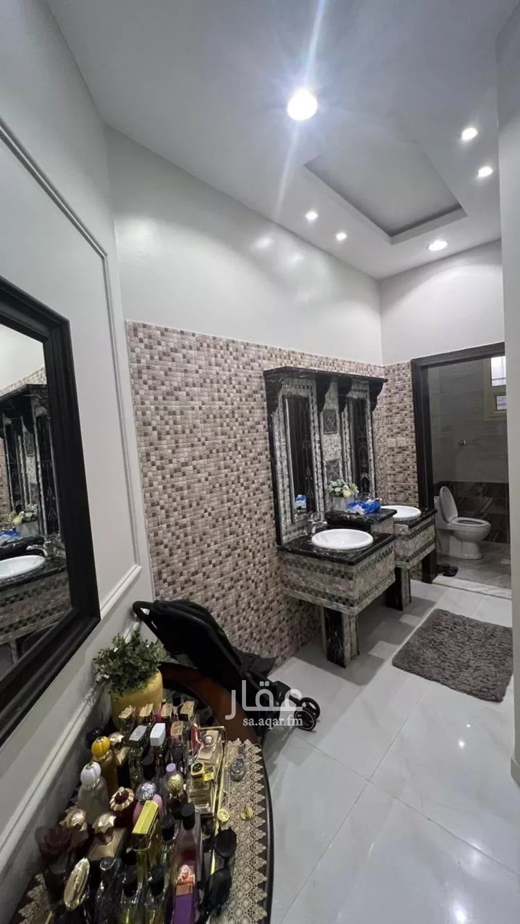 فيلا للبيع في شارع علي بن فخر الدين, حي العارض, مدينة الرياض, منطقة الرياض صورة 4