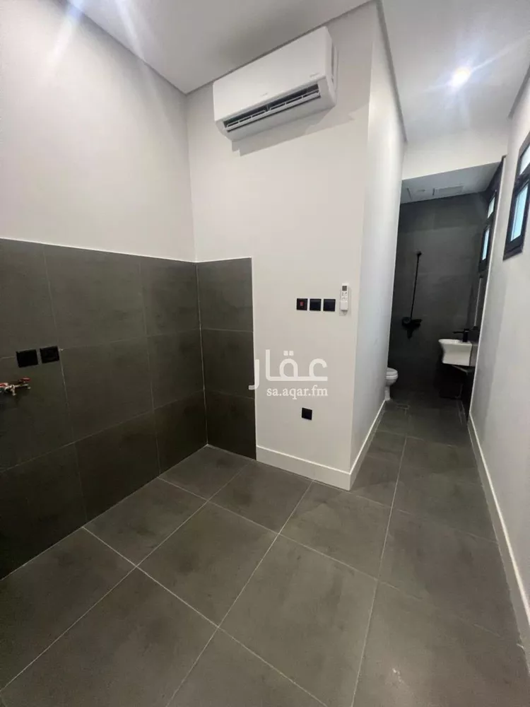 شقة للإيجار في شارع نبية الانصاري, حي العارض, مدينة الرياض, منطقة الرياض 5