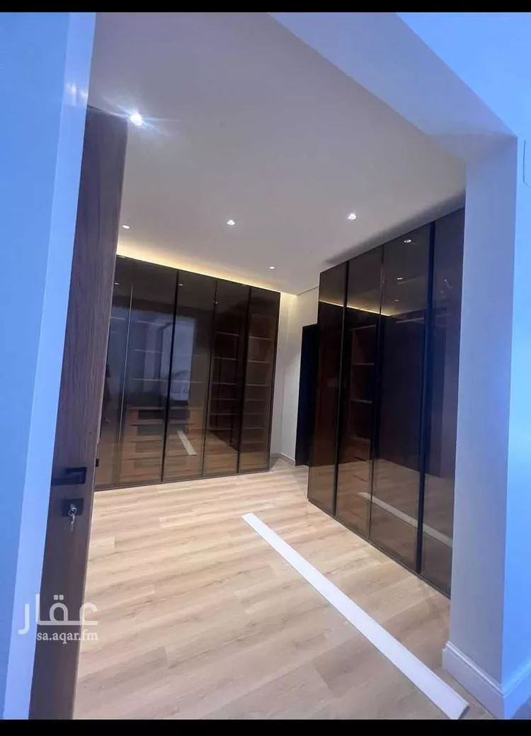 فيلا للإيجار في شارع 13812197, حي الوهلان, مدينة عنيزة, منطقة القصيم صورة 2