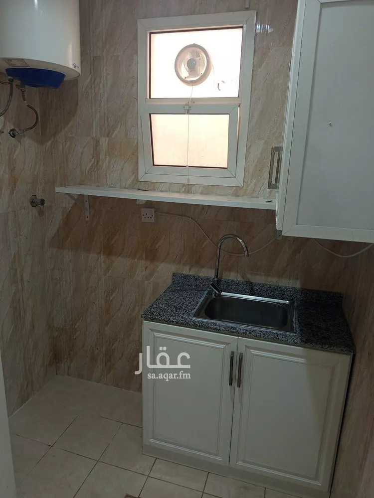 شقة للإيجار في شارع عبدالله بن قيس ، حي اشبيلية ، الرياض ، منطقة الرياض صورة 3