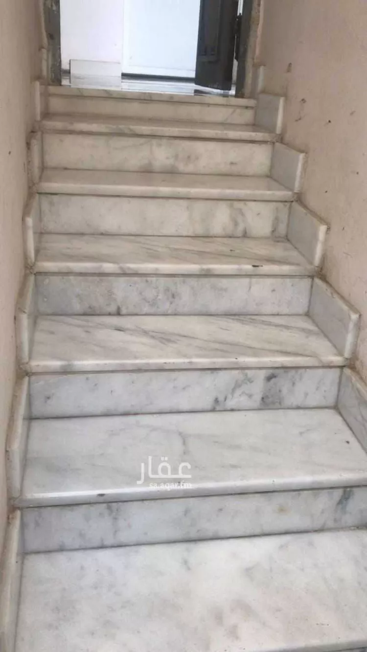 فيلا للبيع في شارع سالم بن معقل, حي اليمامة, مدينة الرياض, منطقة الرياض صورة 4