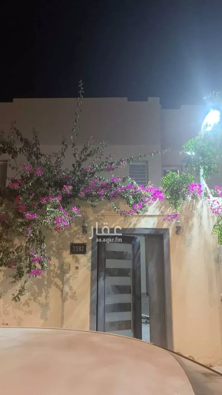 Villa for Sale in Riyadh King Khalid International Airport