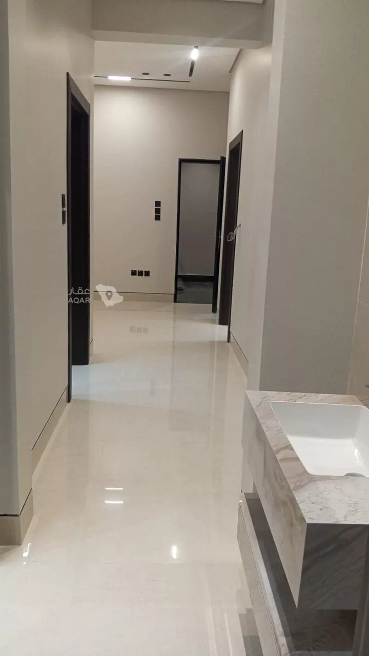Villa for Sale in Riyadh As Safaa 5