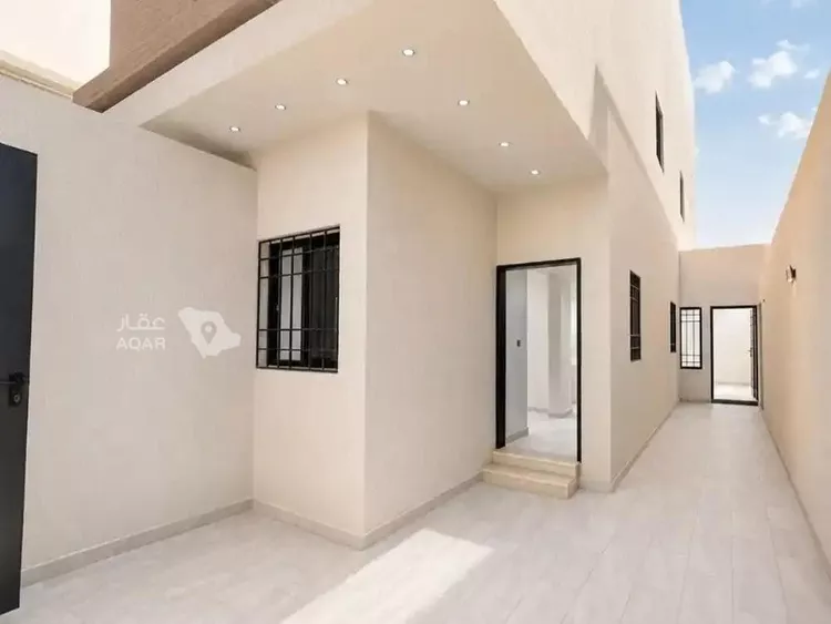 Floor for Sale in Riyadh Badr 11