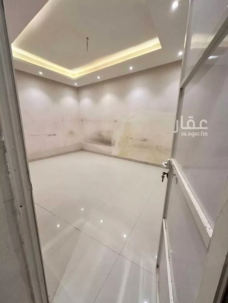 فيلا للبيع في شارع سالم بن معقل, حي اليمامة, مدينة الرياض, منطقة الرياض صورة 2