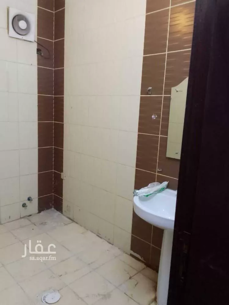 شقة للبيع في شارع محمد بن ربيعه الكلابي ، حي الظاهرة ، المدينة المنورة ، منطقة المدينة المنورة 8