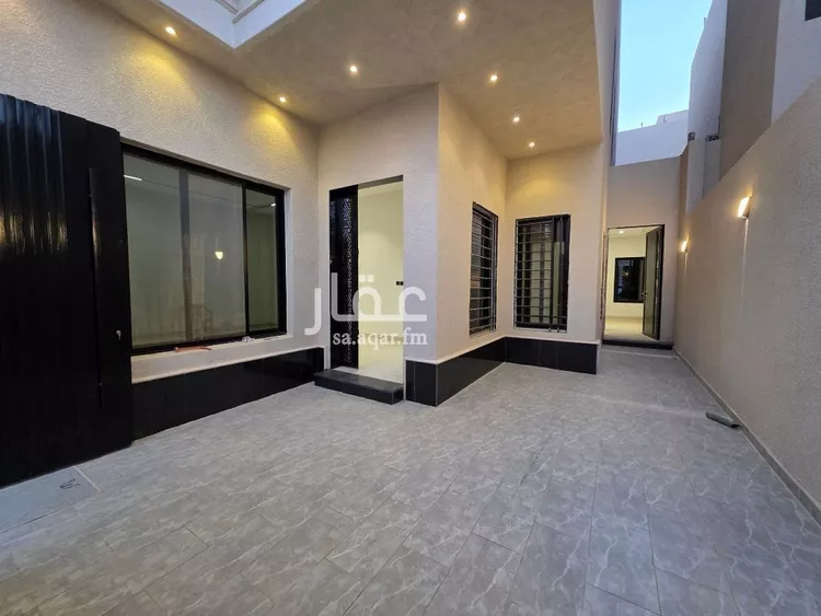 دور للبيع في شارع الرسالة, حي المعيزيلة, مدينة الرياض, منطقة الرياض صورة 3