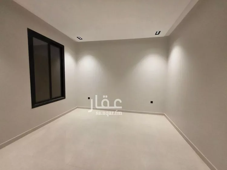 دور للبيع في شارع مطلق بن جفال, حي إشبيلية, مدينة الرياض, منطقة الرياض صورة 2