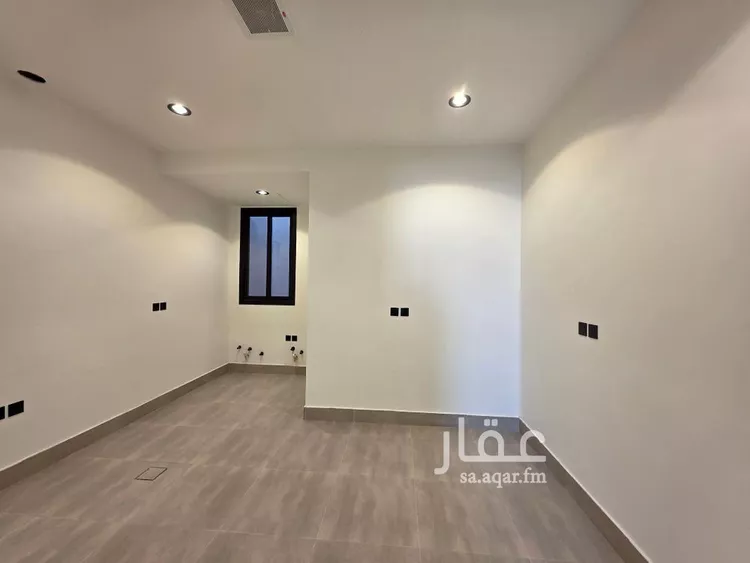 Apartment for Sale in Riyadh Al Yarmouk 10