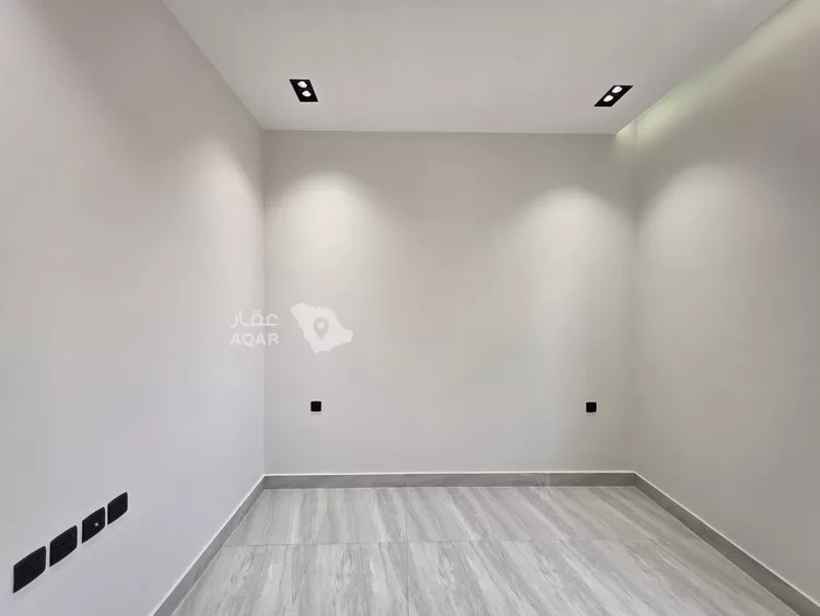 Floor for Sale in Riyadh Al Janadriyah