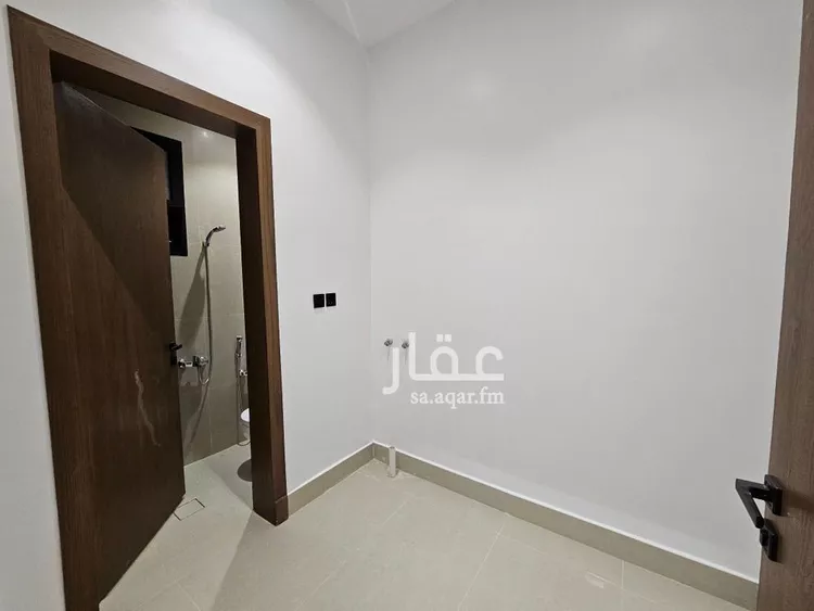 دور للبيع في شارع الشربة, حي المعيزيلة, مدينة الرياض, منطقة الرياض صورة 4