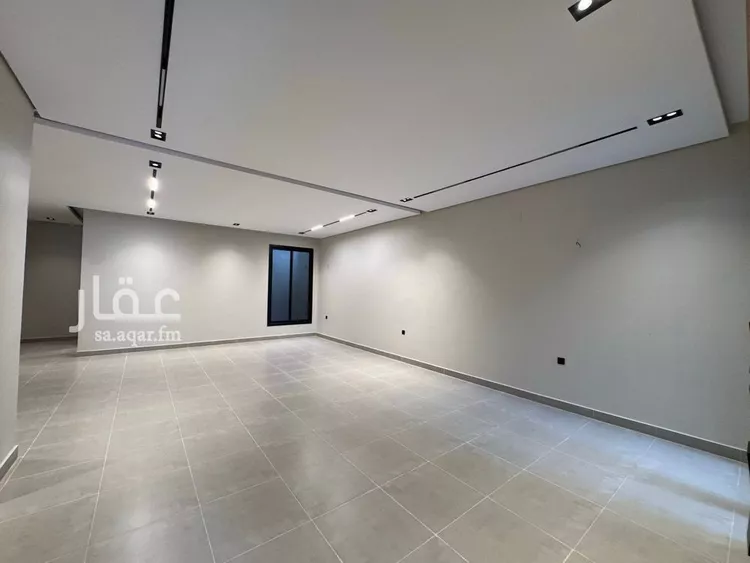 Floor for Sale in Riyadh Al Yarmouk 11