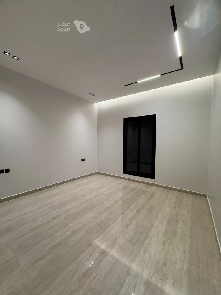 فيلا للبيع في شارع خارجة بن سعيد, حي الرمال, مدينة الرياض, منطقة الرياض 6