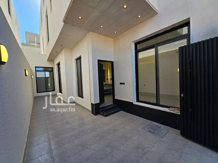 دور للبيع في شارع المجيمز, حي المعيزيلة, مدينة الرياض, منطقة الرياض صورة 3