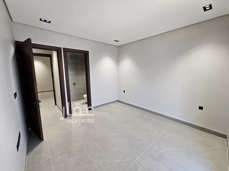 دور للبيع في شارع الكديفة, حي إشبيلية, مدينة الرياض, منطقة الرياض صورة 3