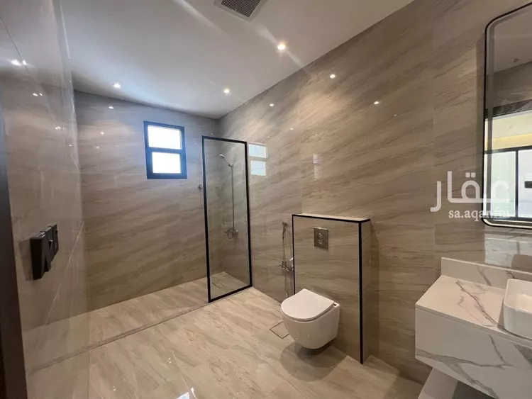 فيلا للبيع في شارع شارع وادي الساحل, حي الرمال, مدينة الرياض, منطقة الرياض