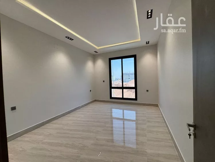 دور للبيع في شارع سليمان الحميضي, حي الرمال, مدينة الرياض, منطقة الرياض صورة 5