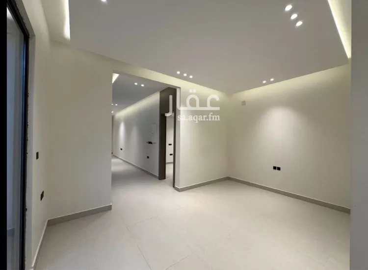 Floor for Sale in Riyadh Al Yarmouk 8
