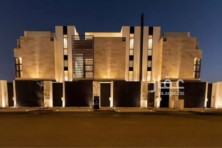 دور للبيع في شارع رقم 338, حي الملقا, مدينة الرياض, منطقة الرياض 1 صورة