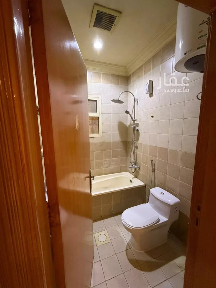 شقة للإيجار في شارع الأمير عبدالله بن سعود بن عبدالله صنيت, حي الصحافة, مدينة الرياض, منطقة الرياض صورة 2