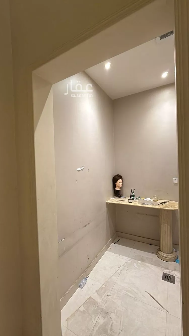 محل للإيجار في شارع التحلية, حي العقيق, مدينة الرياض, منطقة الرياض صورة 4