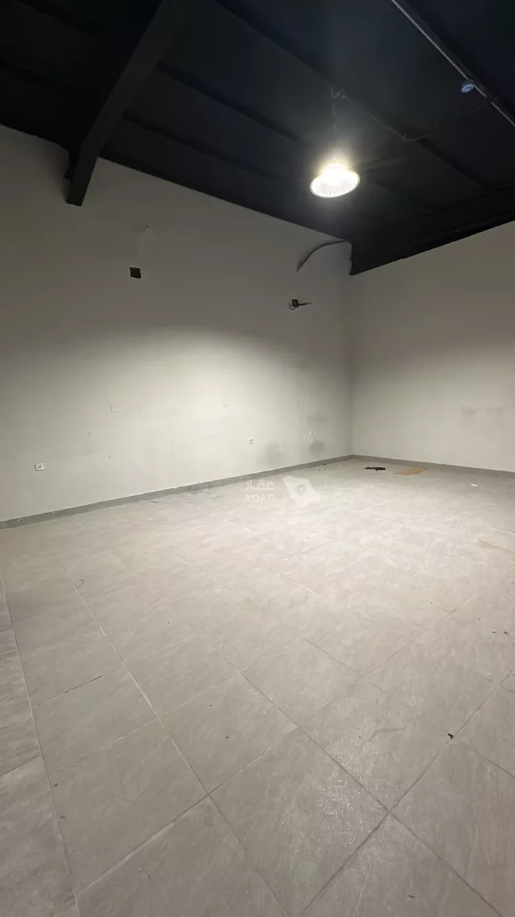 Shop for Rent in Riyadh Al Malqa 4