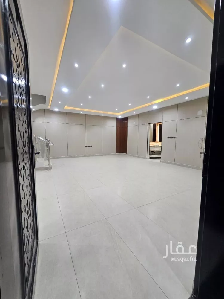 فيلا للبيع في شارع محمد بن العباس, حي النرجس, مدينة الرياض, منطقة الرياض صورة 5