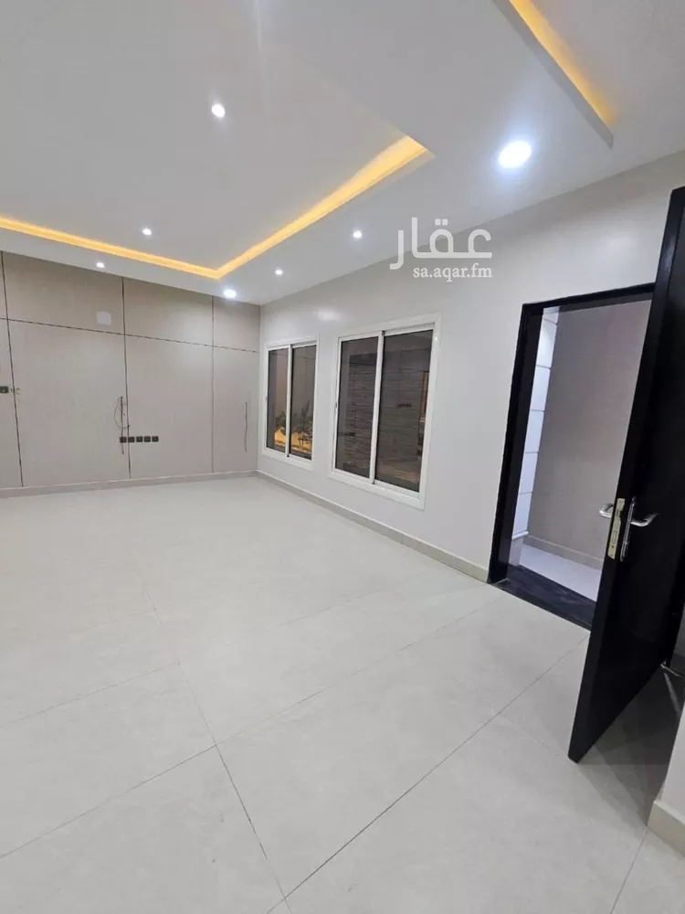 فيلا للبيع في شارع محمد بن العباس, حي النرجس, مدينة الرياض, منطقة الرياض صورة 2