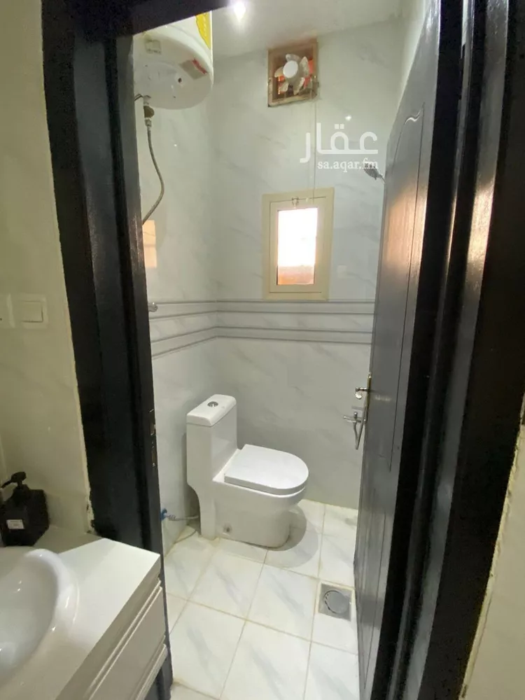 فيلا للبيع في شارع إسماعيل بن أبي اليسر, حي العارض, مدينة الرياض, منطقة الرياض صورة 4