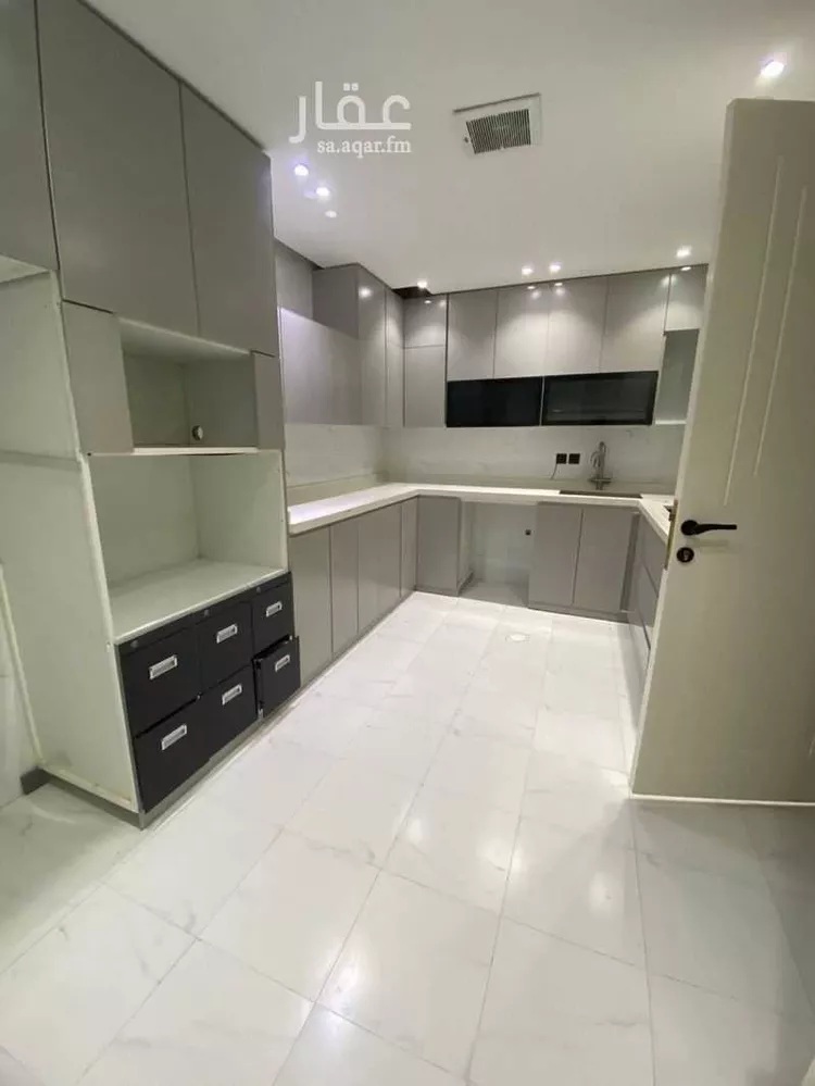 شقة للإيجار في شارع ينبع, حي ظهرة لبن, مدينة الرياض, منطقة الرياض