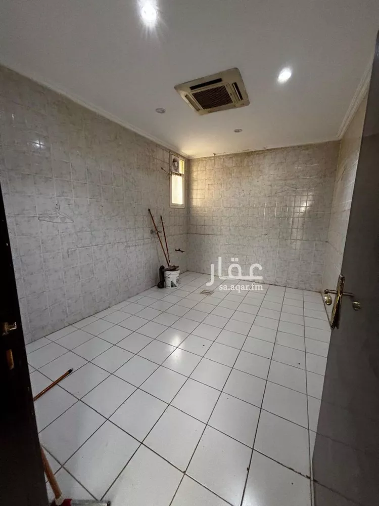 شقة للإيجار في شارع القريتين, حي غرناطة, مدينة الرياض, منطقة الرياض 11