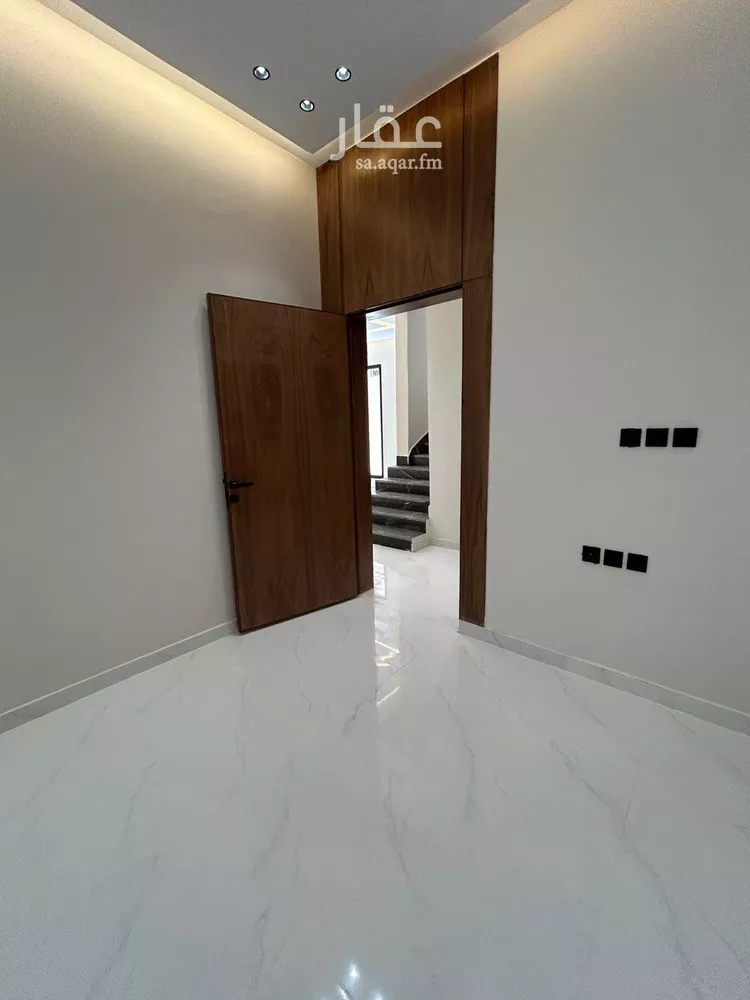 Villa for Sale in Riyadh Al Janadriyah 9