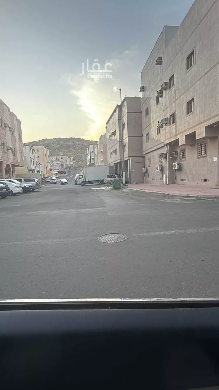 بيت للبيع في شارع ثبير ، حي جبل النور ، مكة ، منطقة مكة المكرمة