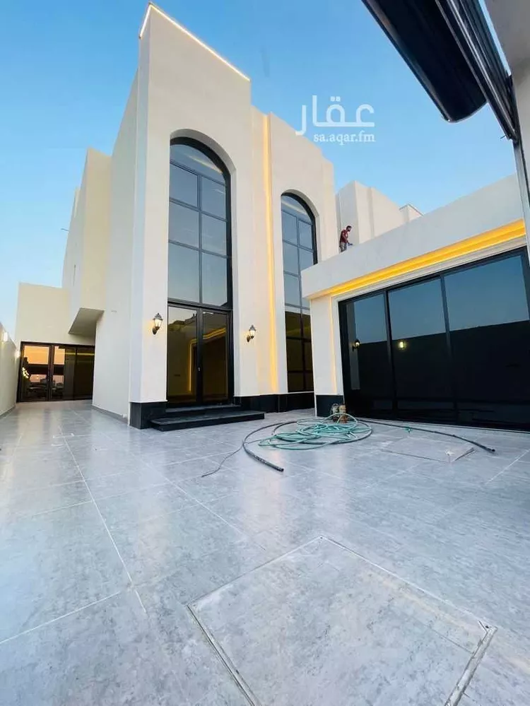 فيلا للبيع في شارع المثنى ابن حارثه, حي الصواري, مدينة الخبر, المنطقة الشرقية