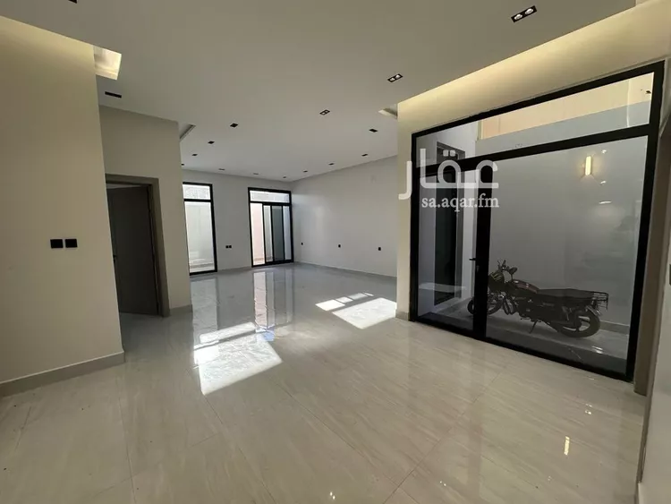 دور للبيع في شارع أحمد الدقاق, حي الرمال, مدينة الرياض, منطقة الرياض صورة 4