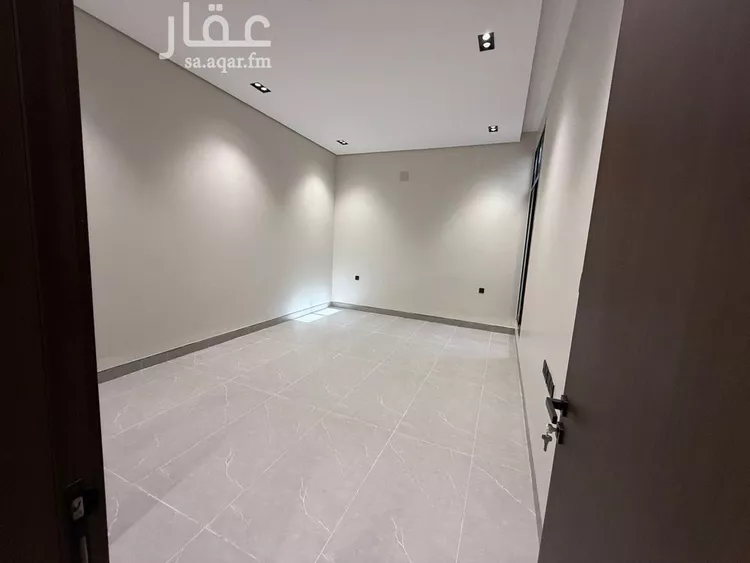 دور للبيع في شارع الخزيم, حي إشبيلية, مدينة الرياض, منطقة الرياض صورة 4