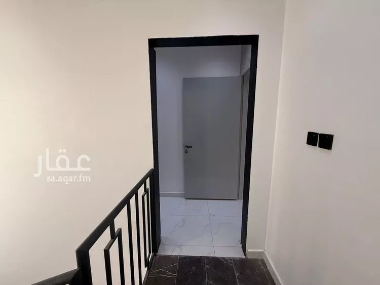 دور للبيع في شارع سليمان الحميضي, حي الجنادرية, مدينة الرياض, منطقة الرياض صورة 5
