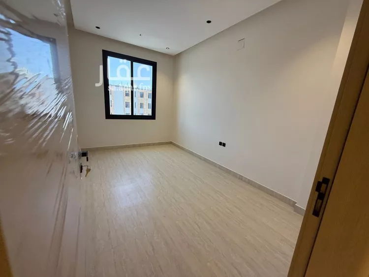 شقة للبيع في شارع مطلق بن صالح بن مطلق, حي إشبيلية, مدينة الرياض, منطقة الرياض 12