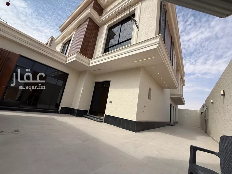 فيلا للبيع في شارع شارع وادي الساحل, حي الرمال, مدينة الرياض, منطقة الرياض