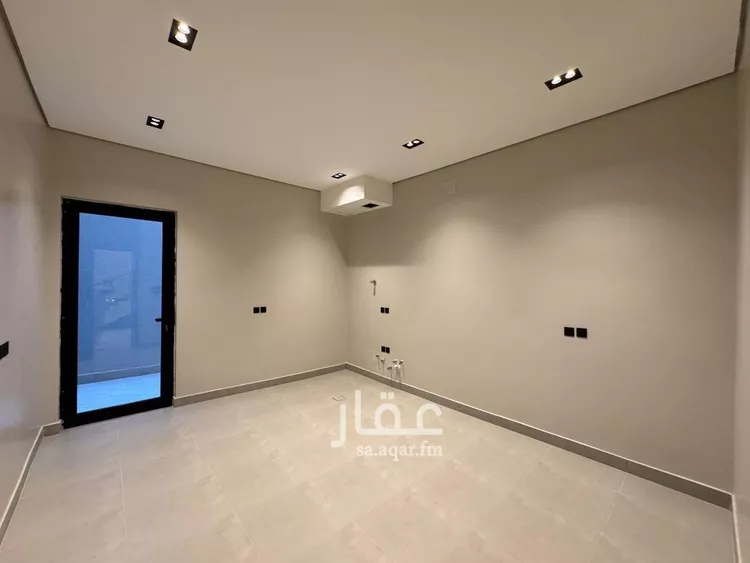 فيلا للبيع في شارع رقم 379, حي المونسية, مدينة الرياض, منطقة الرياض صورة 3