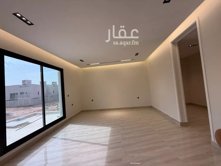 فيلا للبيع في شارع شارع وادي الساحل, حي الرمال, مدينة الرياض, منطقة الرياض صورة 3