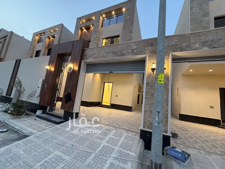 فيلا للبيع في شارع الحسين الغساني, حي الرمال, مدينة الرياض, منطقة الرياض