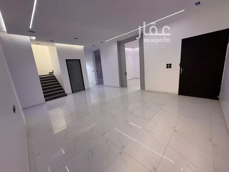 دور للبيع في شارع سليمان الحميضي, حي الجنادرية, مدينة الرياض, منطقة الرياض صورة 3