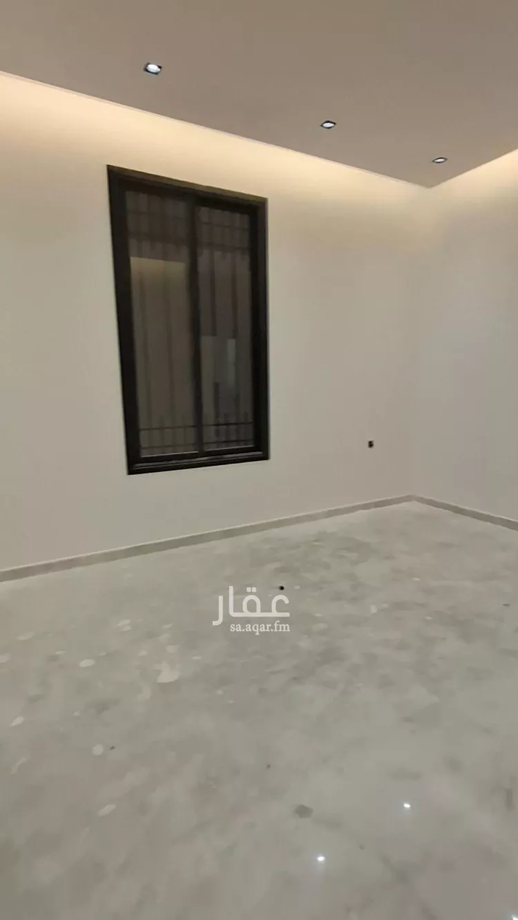 فيلا للبيع في شارع جبل العوينات, حي القادسية, مدينة الرياض, منطقة الرياض صورة 5